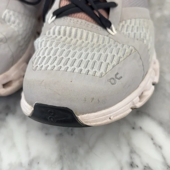 ON Women's Cloudflyer Running Shoes - Picture 7 of 11